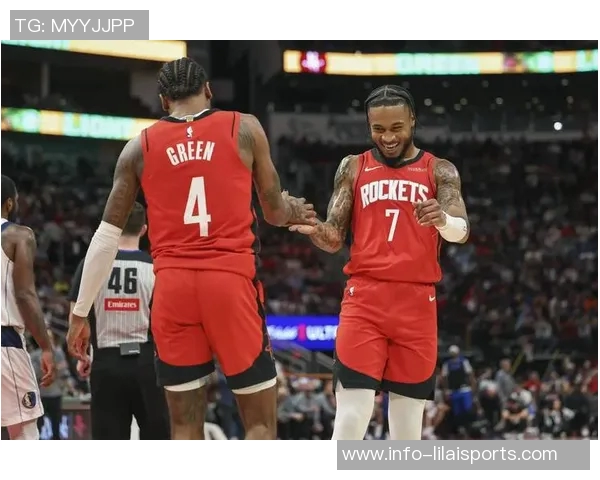 2017年NBA季后赛火箭队与雷霆队激战回顾及精彩瞬间分析